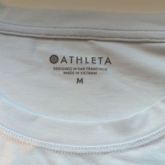 Athleta Essence Handkerchief Hem Top Medium Blue Womens Athletic Short Sleeve - Picture 4 of 6